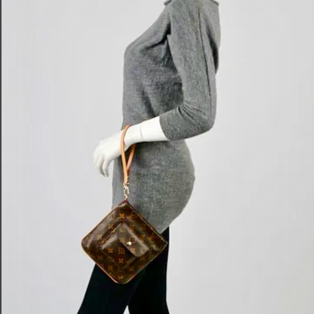 Louis Partition Wristlet Clutch Monogram Canvas